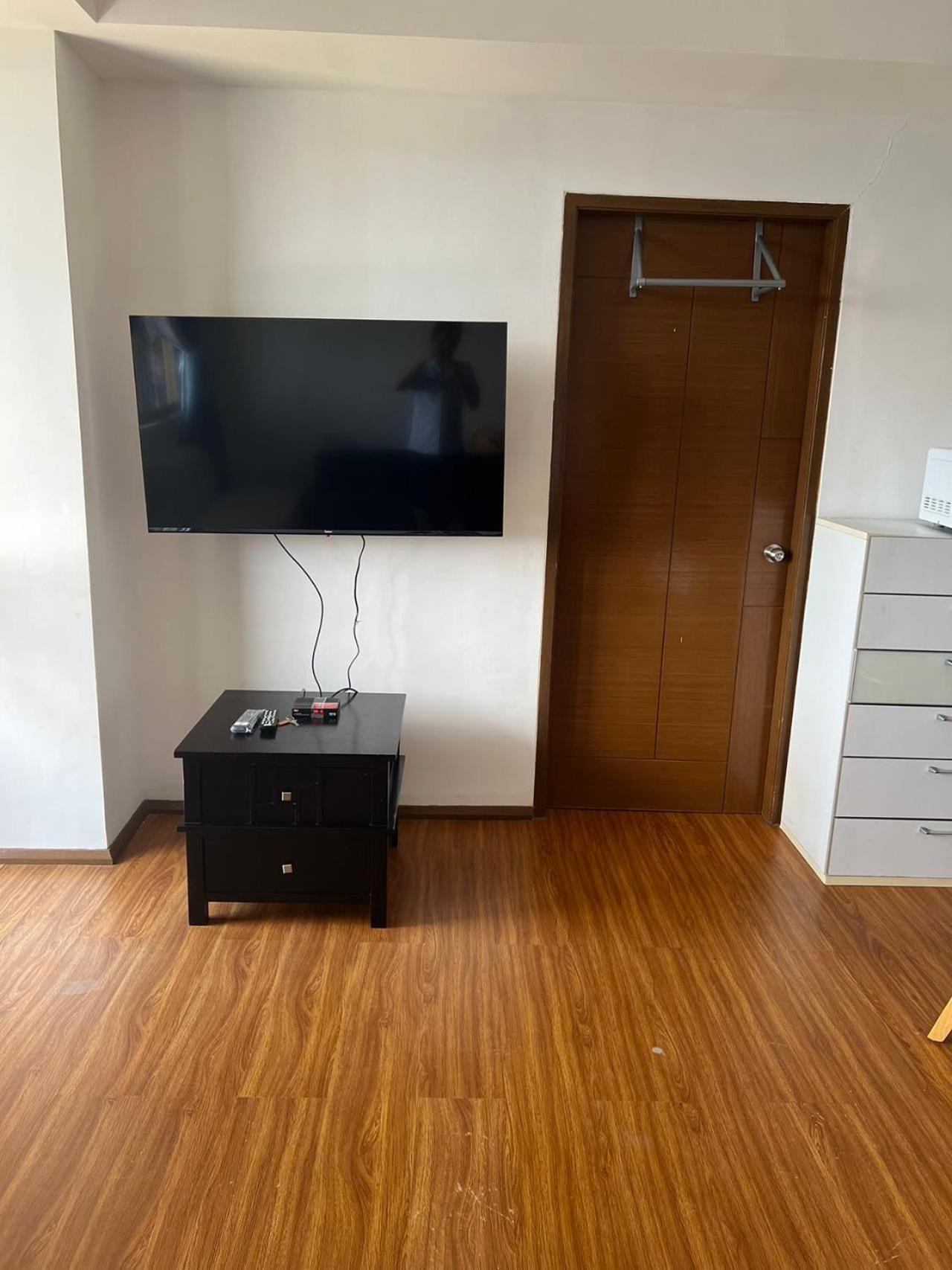טגאיטאי Splendido Tagagtay Taal Lake Staycation Free Parking Netflix No Free Pool מראה חיצוני תמונה