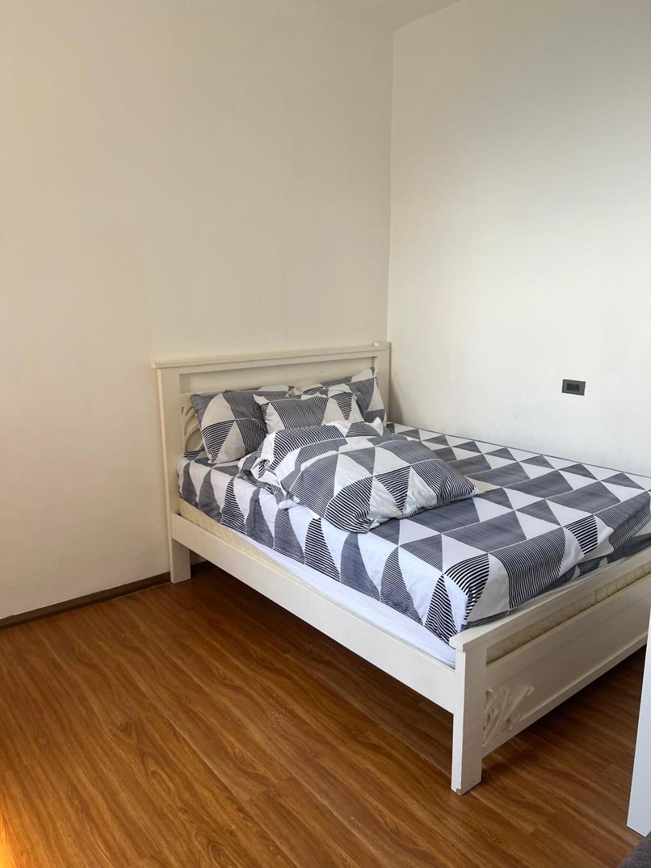 טגאיטאי Splendido Tagagtay Taal Lake Staycation Free Parking Netflix No Free Pool מראה חיצוני תמונה