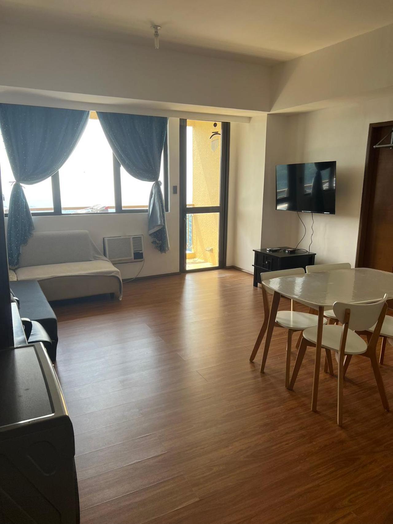 טגאיטאי Splendido Tagagtay Taal Lake Staycation Free Parking Netflix No Free Pool מראה חיצוני תמונה