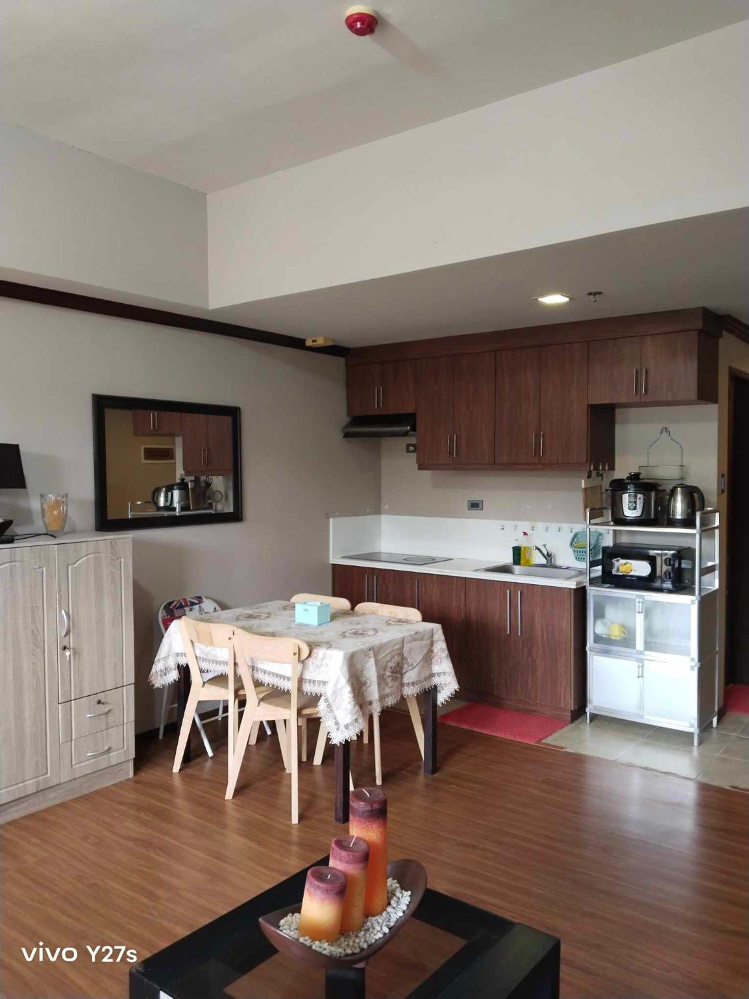טגאיטאי Splendido Tagagtay Taal Lake Staycation Free Parking Netflix No Free Pool מראה חיצוני תמונה