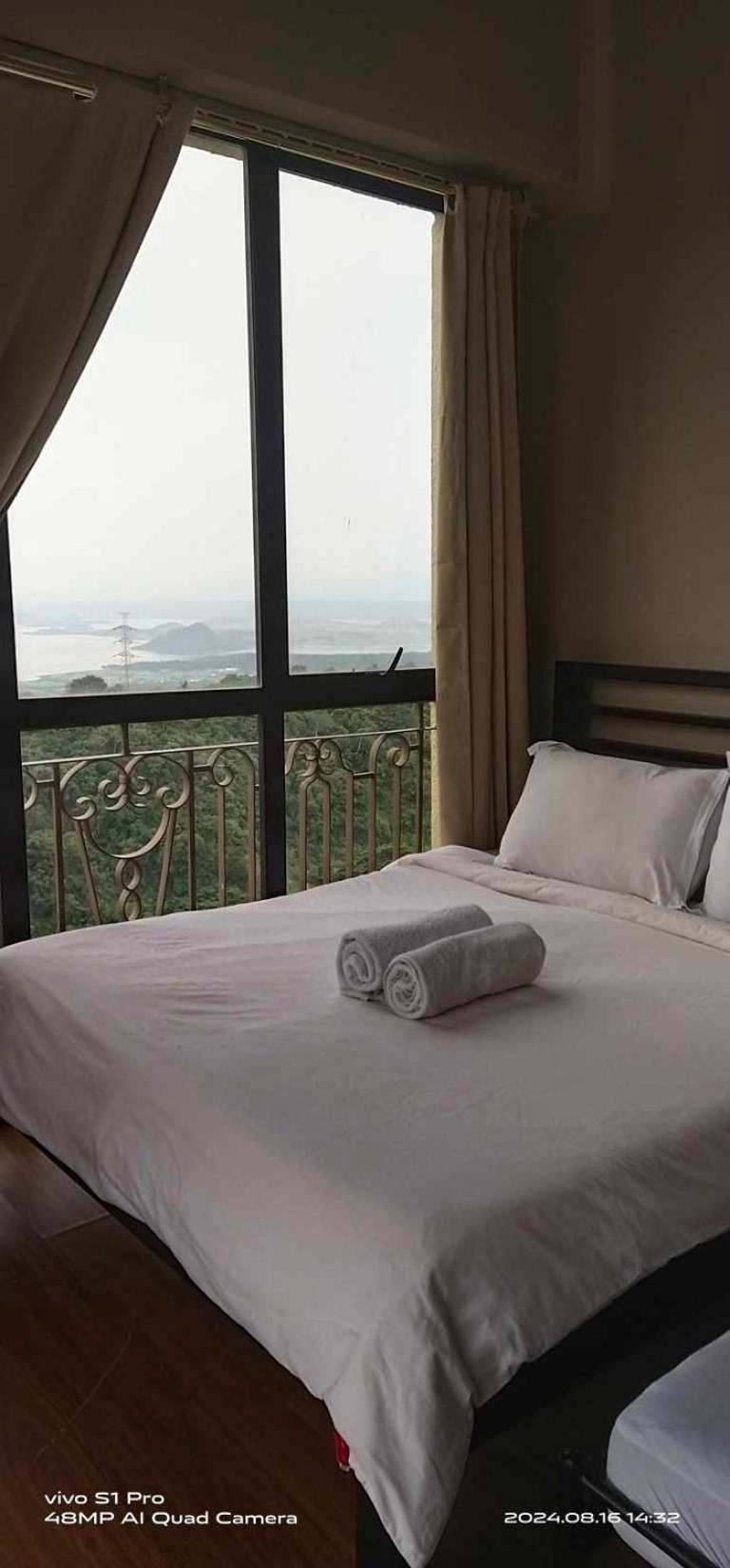 טגאיטאי Splendido Tagagtay Taal Lake Staycation Free Parking Netflix No Free Pool מראה חיצוני תמונה